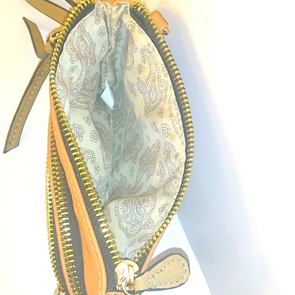 Wristlet - Picture 3 of 6